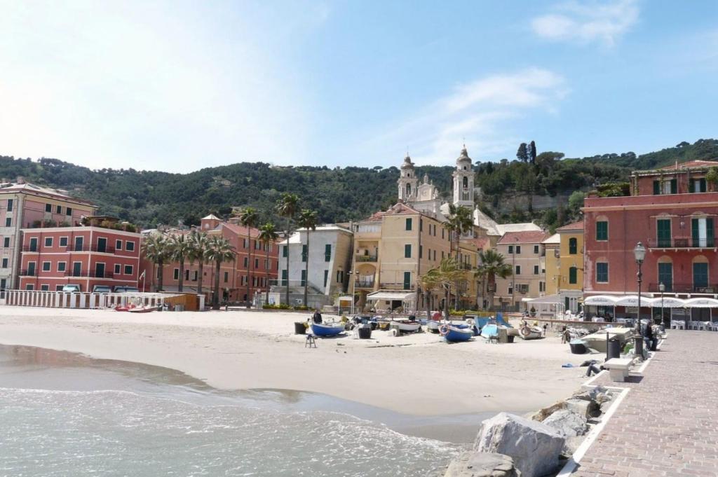 Casarinolaurino Valle Del Golfo Healthy Air Above The Sea Uscio ภายนอก รูปภาพ